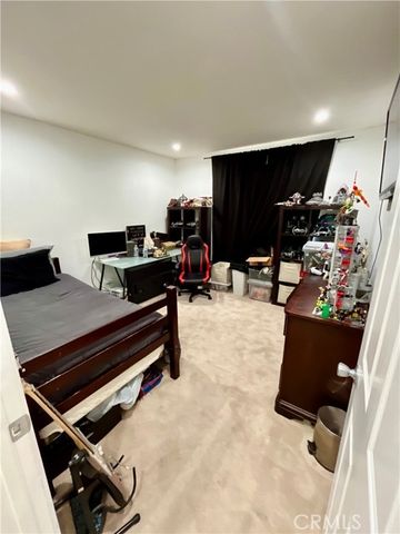 1200 Pasteur Drive, Lancaster, CA 93535