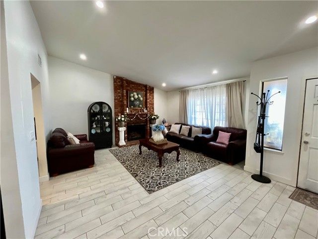 1200 Pasteur Drive, Lancaster, CA 93535