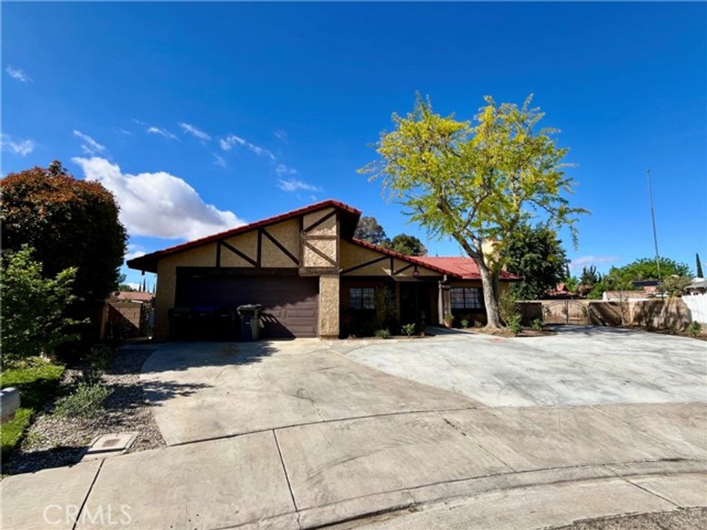 1200 Pasteur Drive, Lancaster, CA 93535
