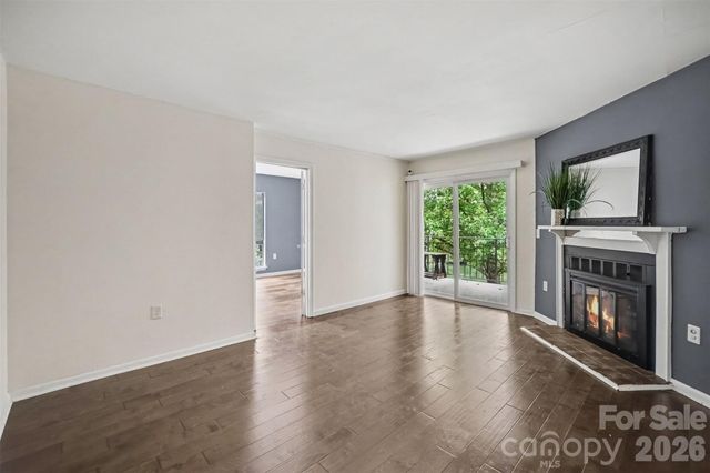 4902 Spring Lake Drive E, Charlotte, NC 28212