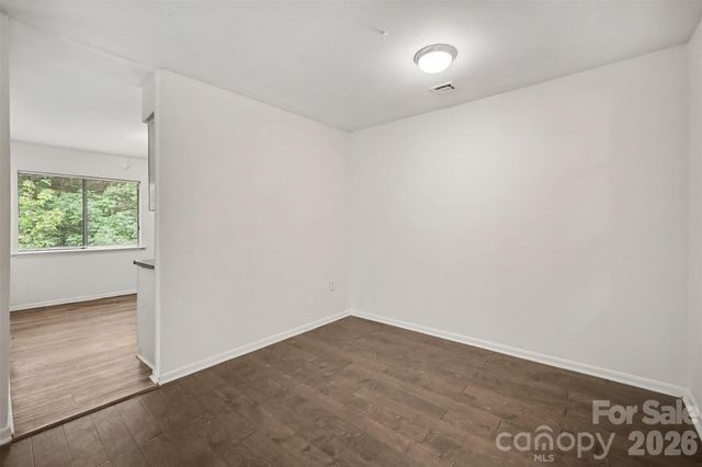 4902 Spring Lake Drive E, Charlotte, NC 28212
