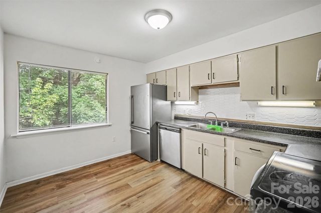 4902 Spring Lake Drive E, Charlotte, NC 28212