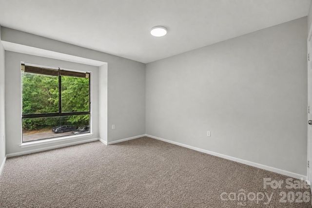 4902 Spring Lake Drive E, Charlotte, NC 28212