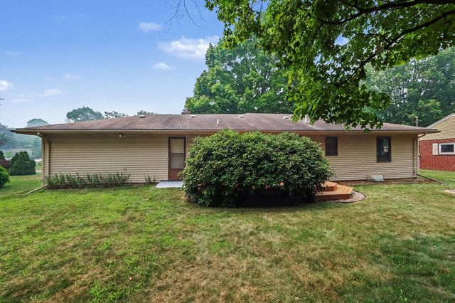 930 Piccadilly Road, Kalamazoo, MI 49006