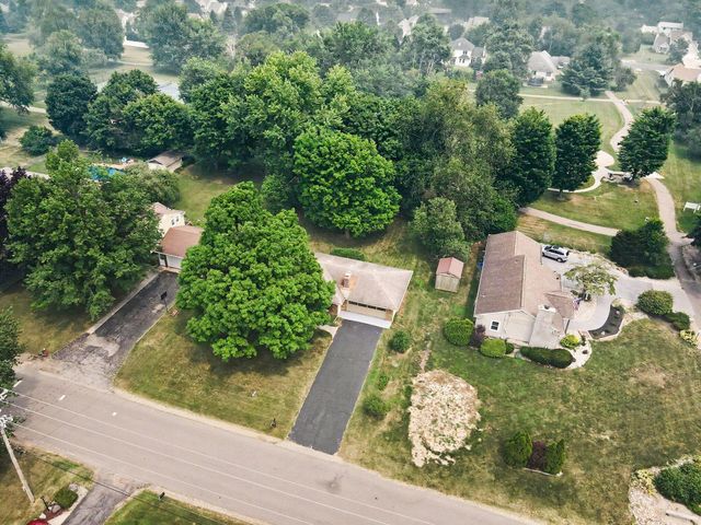 930 Piccadilly Road, Kalamazoo, MI 49006