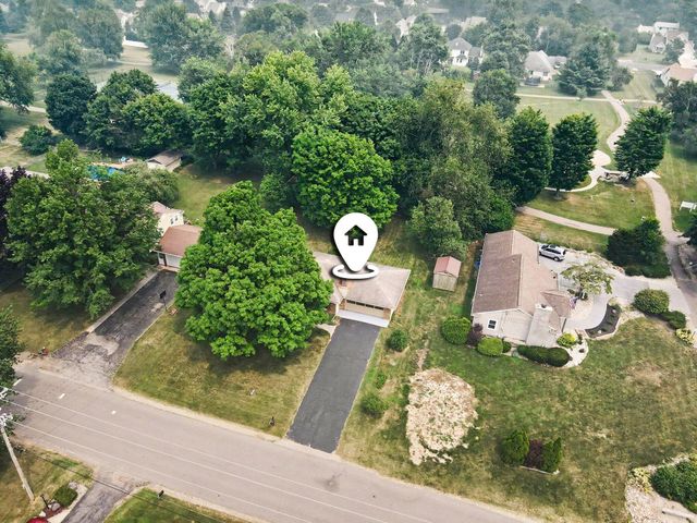 930 Piccadilly Road, Kalamazoo, MI 49006