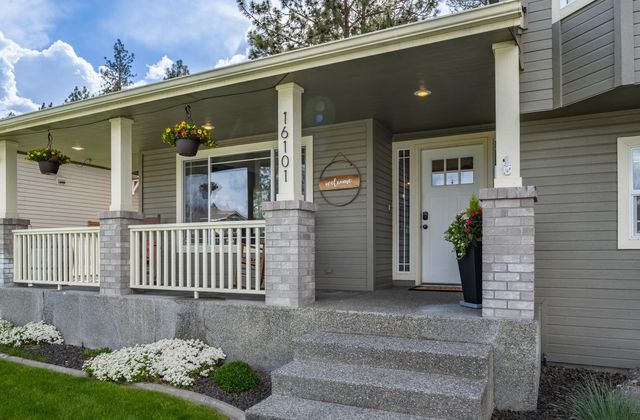16101 N Chronicle Ln, Colbert, WA 99005
