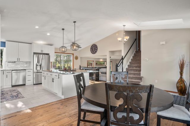 16101 N Chronicle Ln, Colbert, WA 99005
