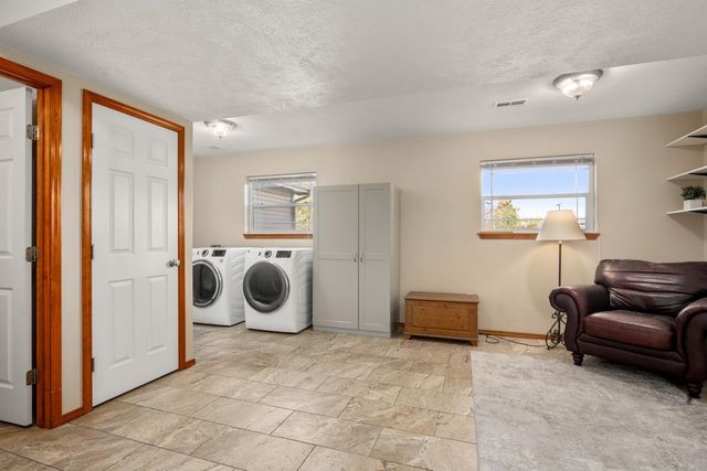 16101 N Chronicle Ln, Colbert, WA 99005