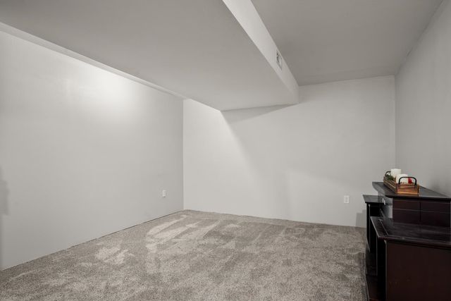 16101 N Chronicle Ln, Colbert, WA 99005