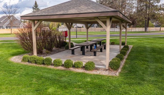 16101 N Chronicle Ln, Colbert, WA 99005