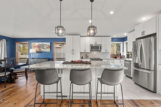 16101 N Chronicle Ln, Colbert, WA 99005