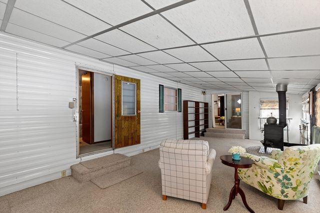 129 Pilgrim Tr, Plymouth, MA 02360