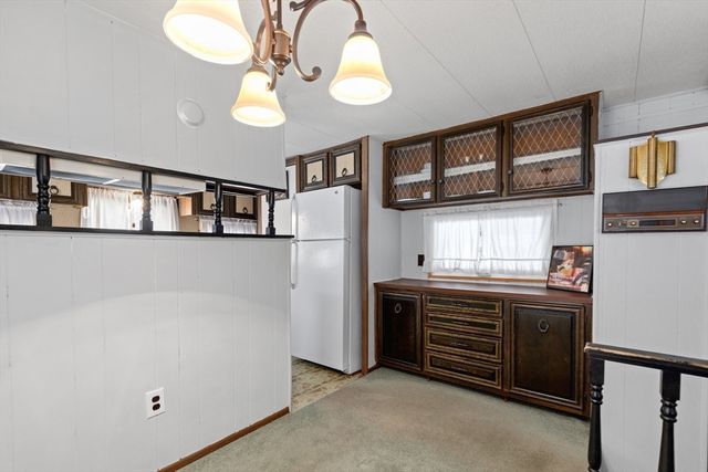 129 Pilgrim Tr, Plymouth, MA 02360