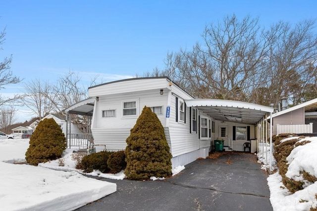 129 Pilgrim Tr, Plymouth, MA 02360