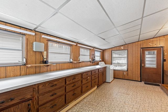 129 Pilgrim Tr, Plymouth, MA 02360