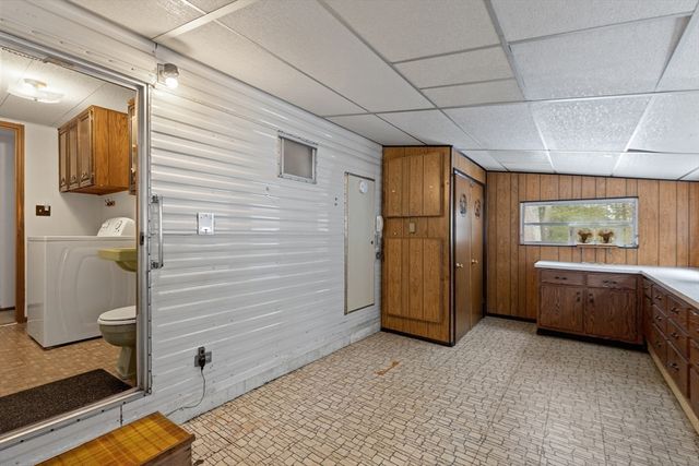 129 Pilgrim Tr, Plymouth, MA 02360