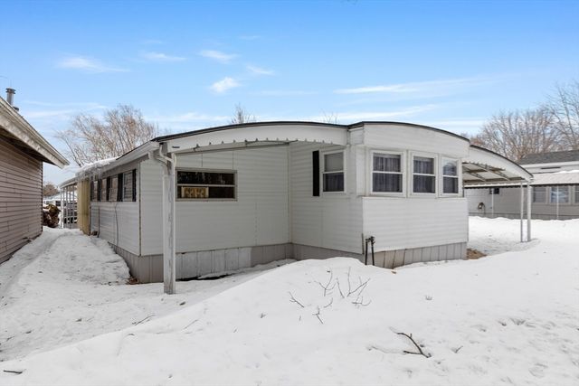 129 Pilgrim Tr, Plymouth, MA 02360