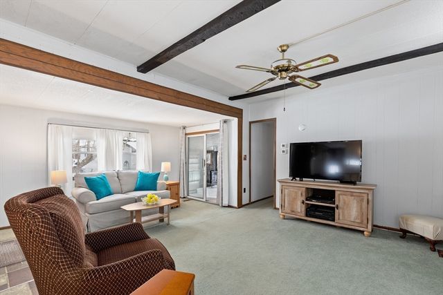 129 Pilgrim Tr, Plymouth, MA 02360