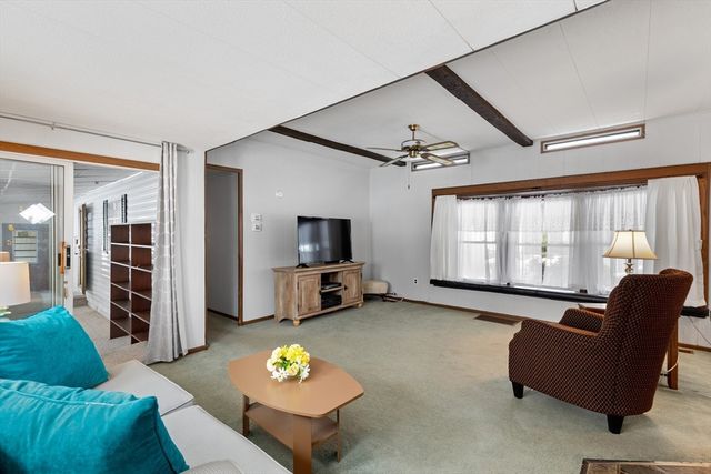 129 Pilgrim Tr, Plymouth, MA 02360