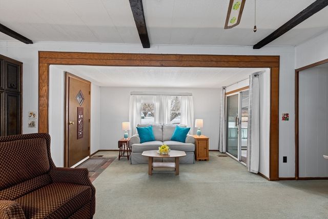 129 Pilgrim Tr, Plymouth, MA 02360