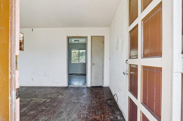 483 Heathcliff Drive, Pacifica, CA 94044