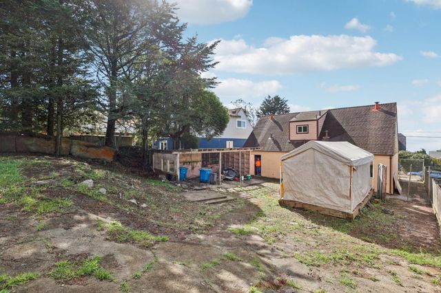 483 Heathcliff Drive, Pacifica, CA 94044