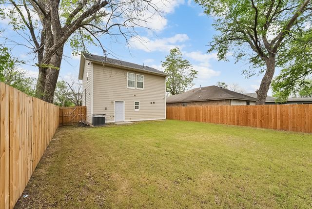 2714 Stephenson Drive, Dallas, TX 75215