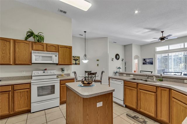 685 MALAGA AVENUE, Deltona, FL 32725