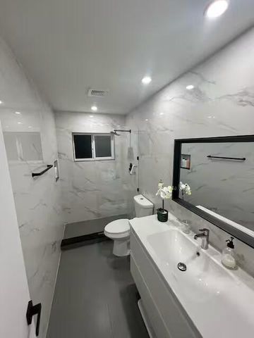 739 SE 12th Avenue, Deerfield Beach, FL 33441