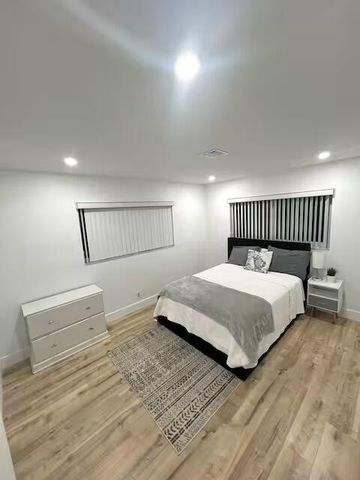 739 SE 12th Avenue, Deerfield Beach, FL 33441