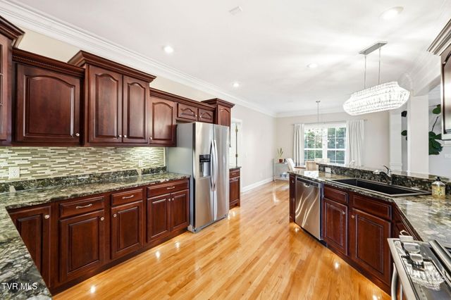 122 Chestnut Ridge Drive, Jonesborough, TN 37659