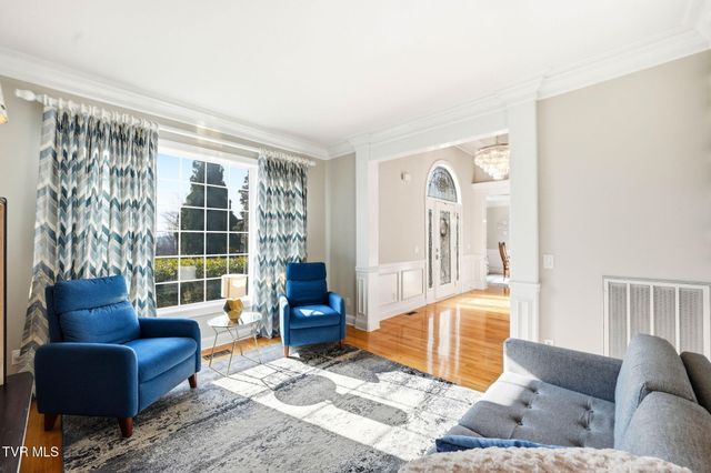 122 Chestnut Ridge Drive, Jonesborough, TN 37659