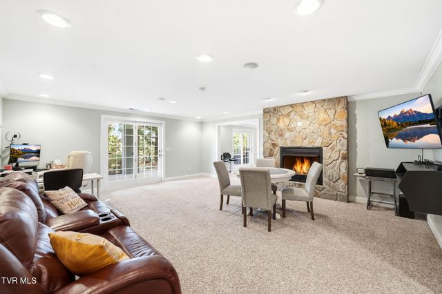 122 Chestnut Ridge Drive, Jonesborough, TN 37659