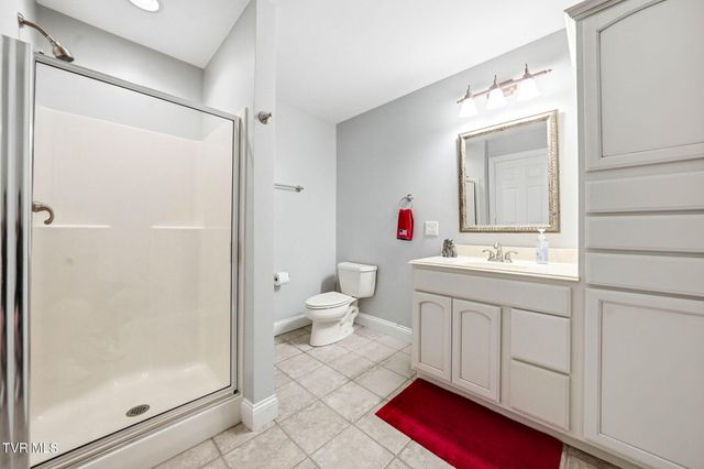 122 Chestnut Ridge Drive, Jonesborough, TN 37659