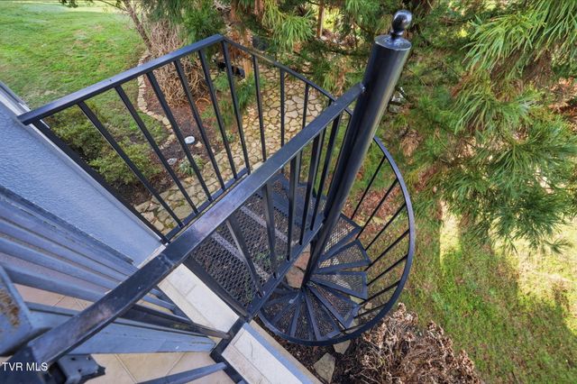 122 Chestnut Ridge Drive, Jonesborough, TN 37659