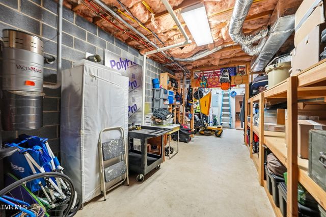 122 Chestnut Ridge Drive, Jonesborough, TN 37659