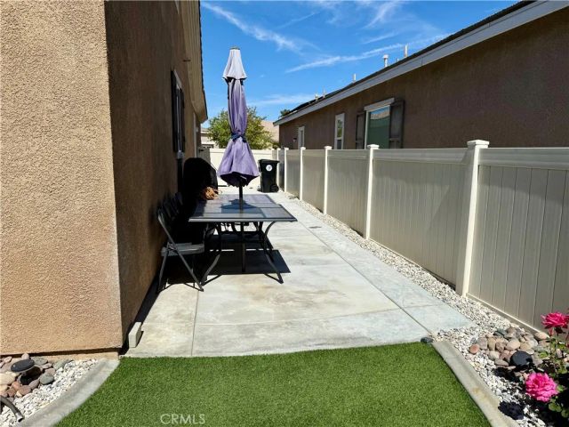 10485 Nobleton Road, Apple Valley, CA 92308