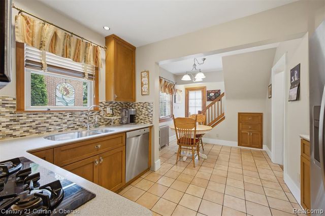 307 Tannahill Street, Dearborn, MI 48124