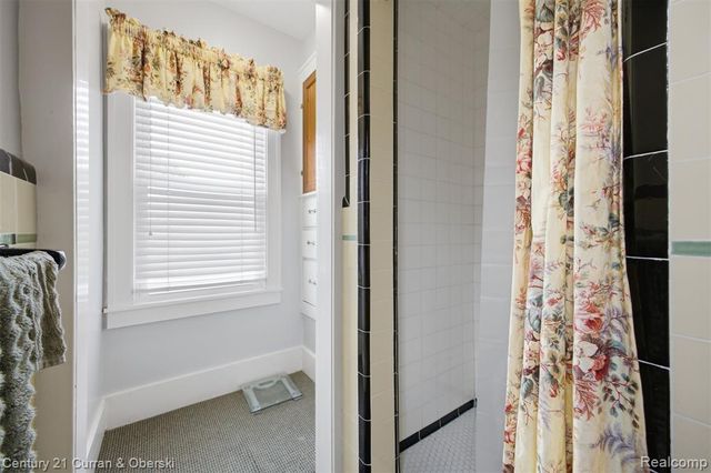 307 Tannahill Street, Dearborn, MI 48124