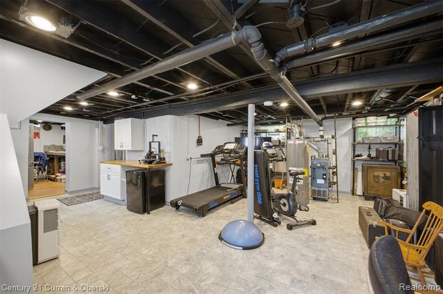 307 Tannahill Street, Dearborn, MI 48124