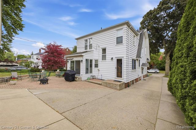 307 Tannahill Street, Dearborn, MI 48124