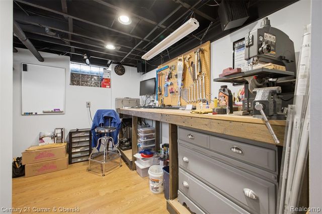 307 Tannahill Street, Dearborn, MI 48124