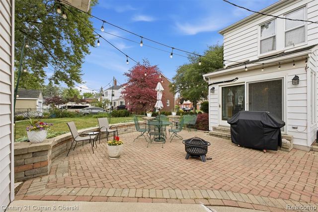 307 Tannahill Street, Dearborn, MI 48124