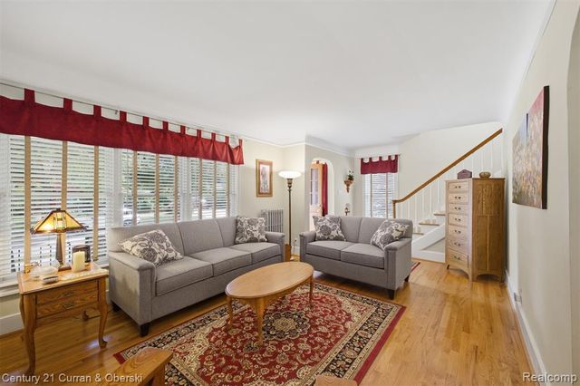 307 Tannahill Street, Dearborn, MI 48124