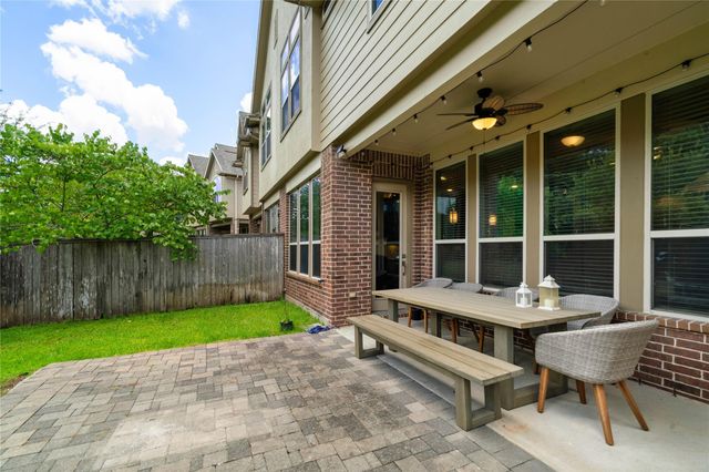 66 Herons Flight Place, Spring, TX 77389