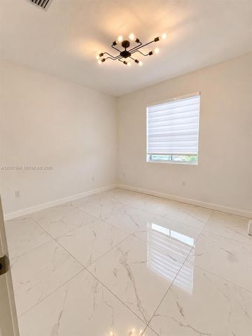 461 NE 5th Way 461, Florida City, FL 33034