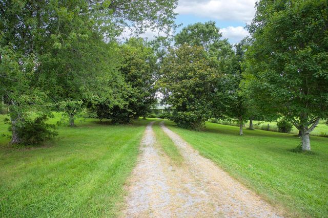 6677 Trousdale Ferry Pike, Lebanon, TN 37090