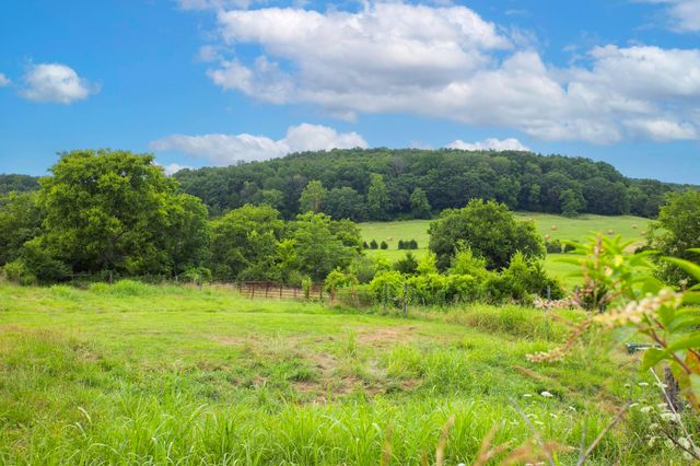 6677 Trousdale Ferry Pike, Lebanon, TN 37090