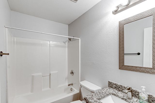 6433 Leana Avenue, Dallas, TX 75241